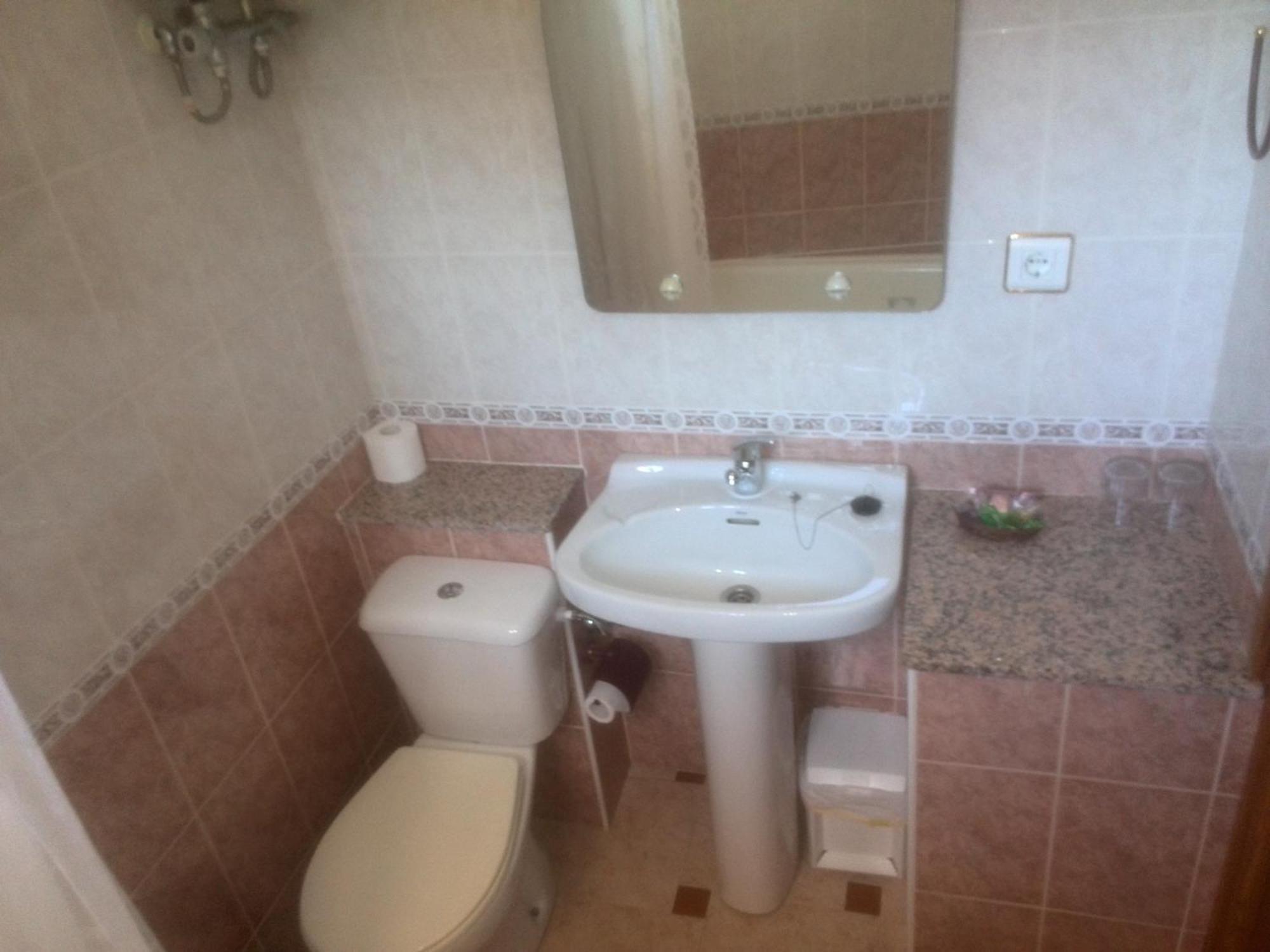 Hostal Yuste Гарганта-ла-Олья Номер фото