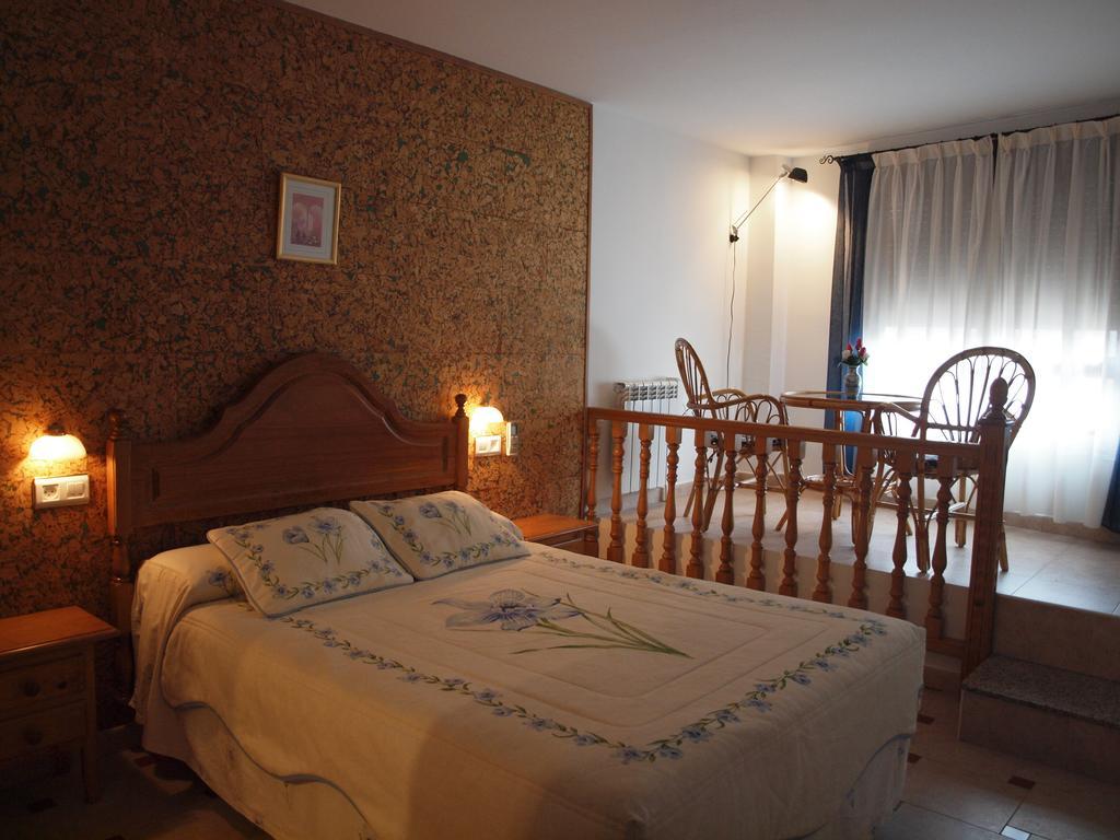 Hostal Yuste Гарганта-ла-Олья Экстерьер фото