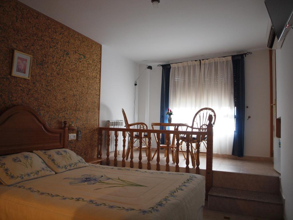 Hostal Yuste Гарганта-ла-Олья Экстерьер фото