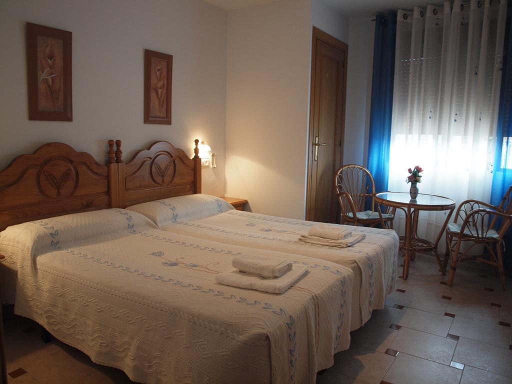 Hostal Yuste Гарганта-ла-Олья Экстерьер фото
